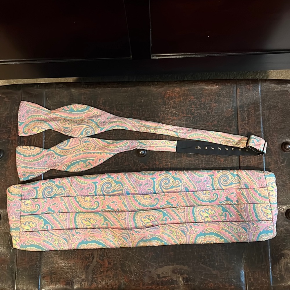 R. Hanauer. Cummerbund Set. Handmade in the USA.